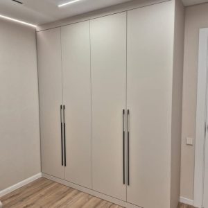 Wall Fitted Wardrobe